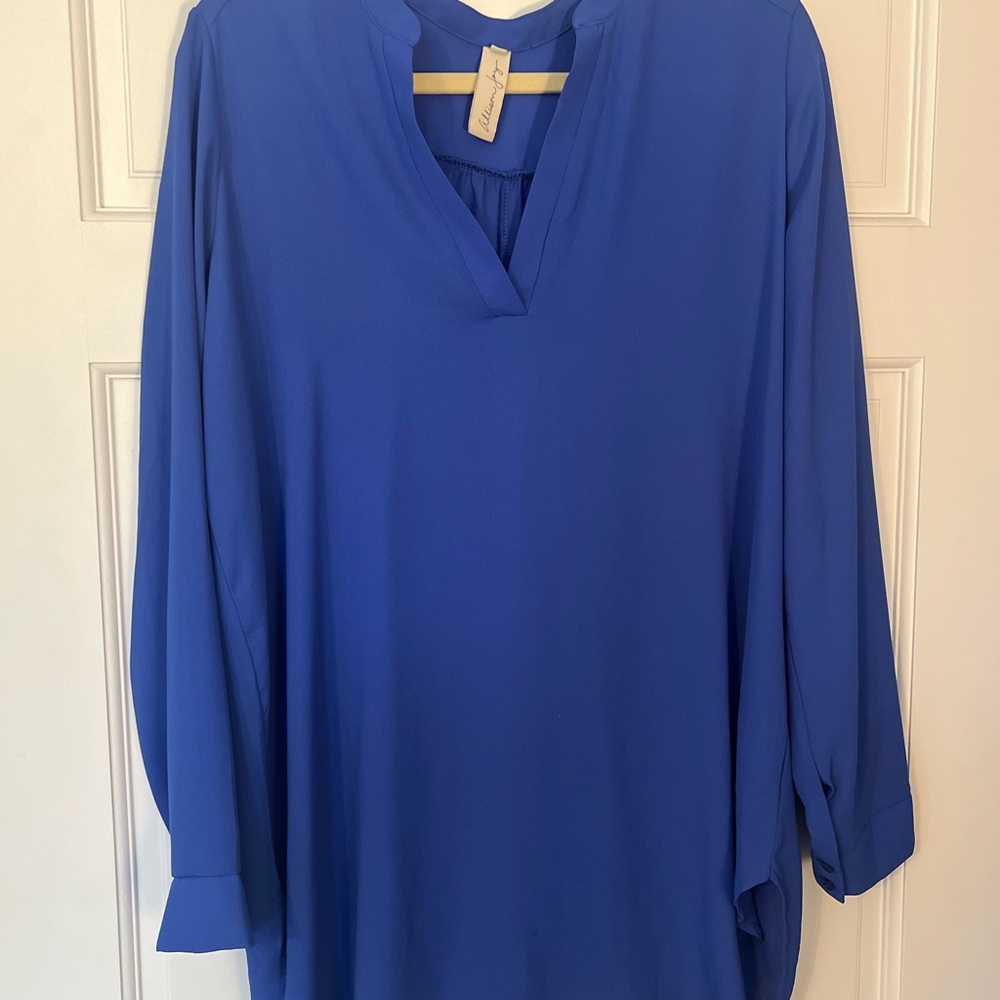 Elegant Blue Women's Top